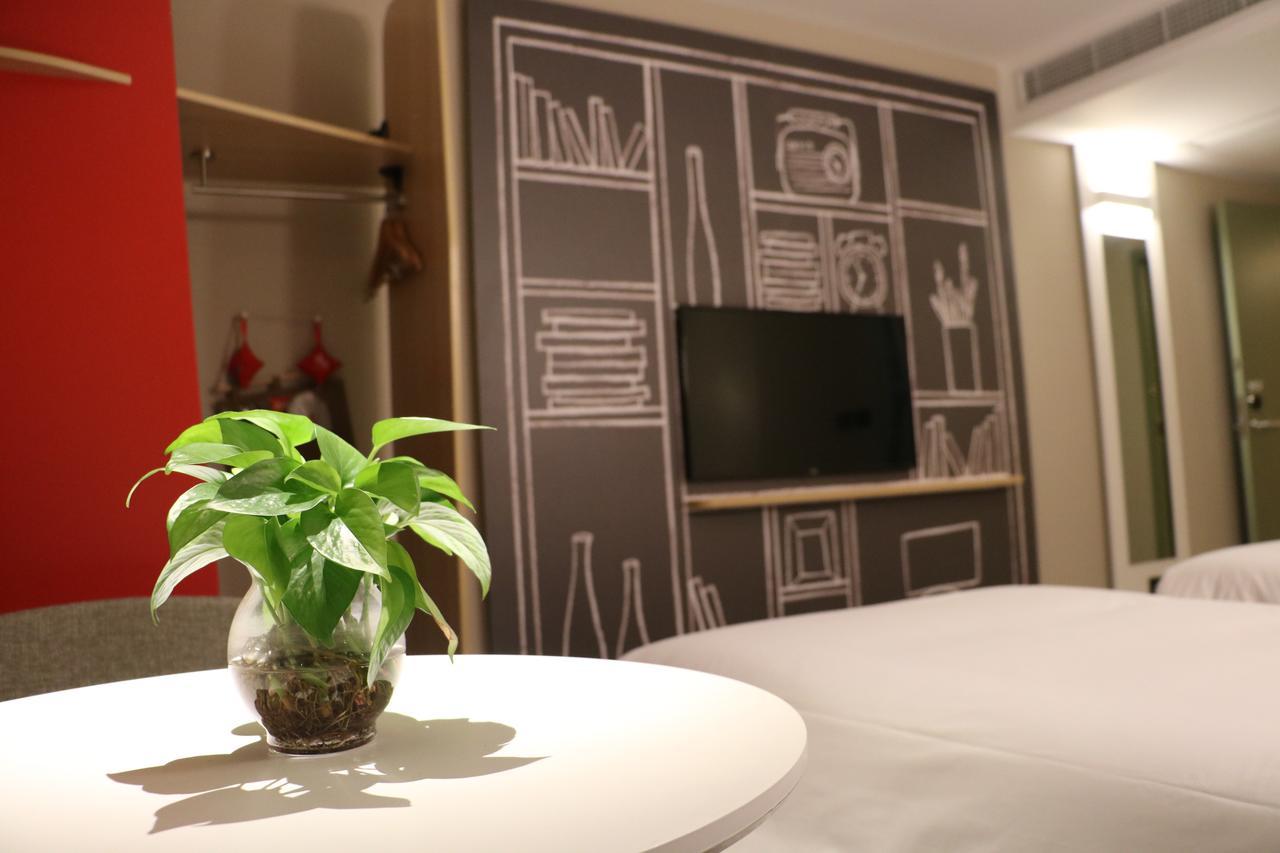Ibis Shanghai North The Bund Zhoujiazui Road Kültér fotó