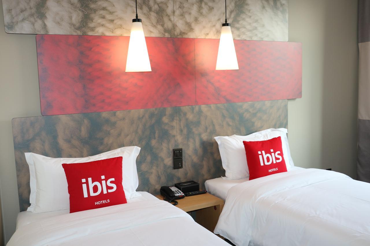 Ibis Shanghai North The Bund Zhoujiazui Road Kültér fotó